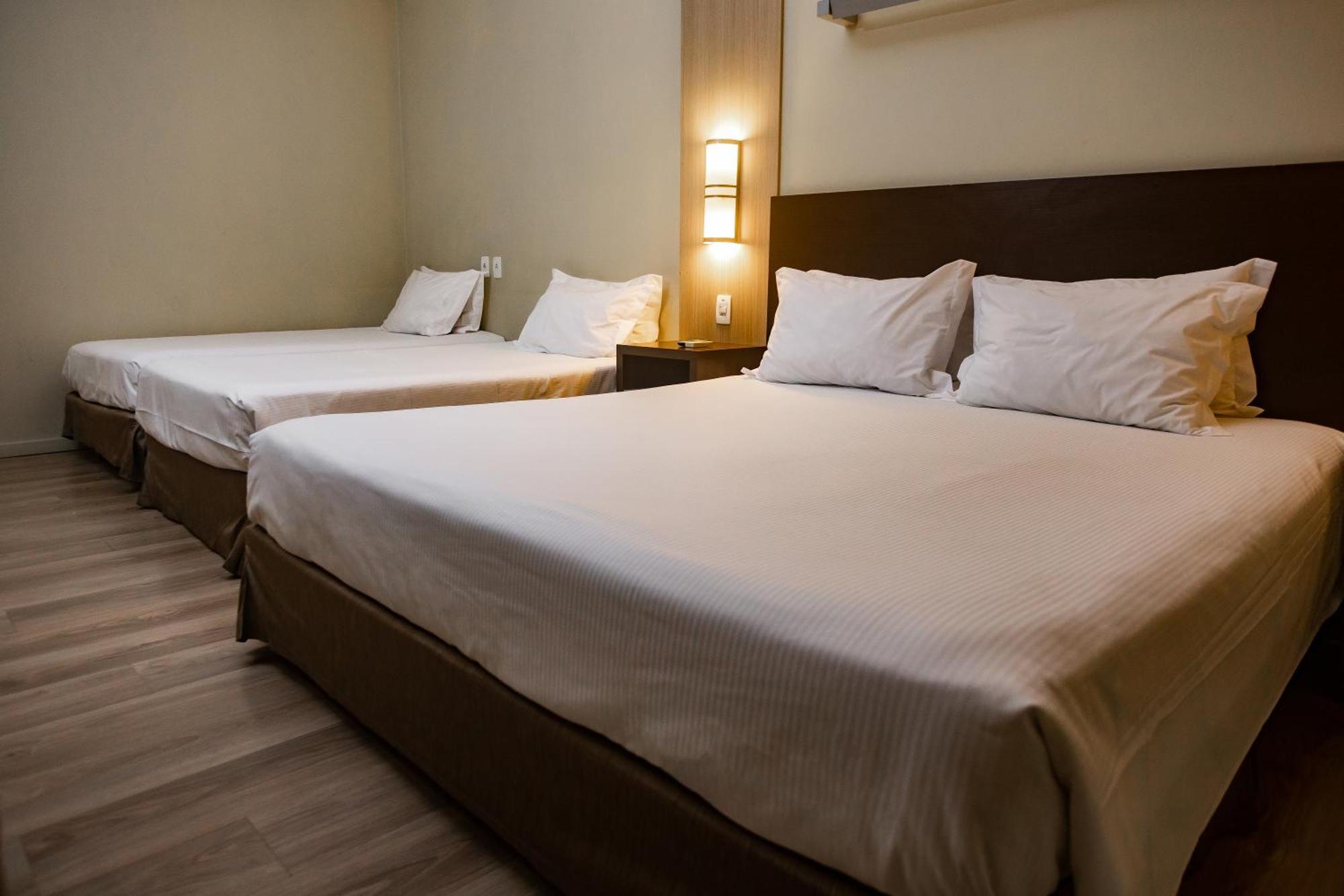 Master Cosmopolitan Moinhos De Vento Hotell Porto Alegre Exteriör bild